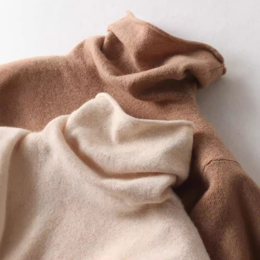 Victoria Mot'e Cashmere Turtleneck