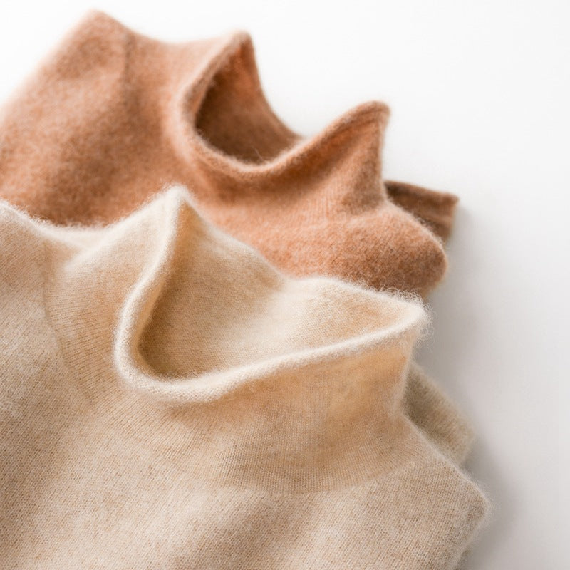 Victoria Mot'e Cashmere Turtleneck